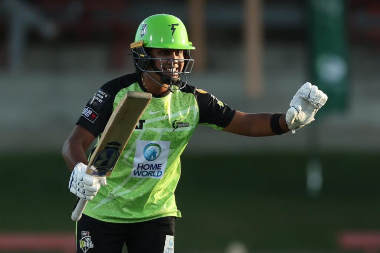 බිග්බෑෂ් දක්ෂතම ක්‍රීඩිකාව චමරි