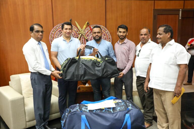 ජාතික ක්‍රීඩා අරමුදලින් ලක්ෂ 63ක මුදල් සහ උපකරණ පිරිනැමේ