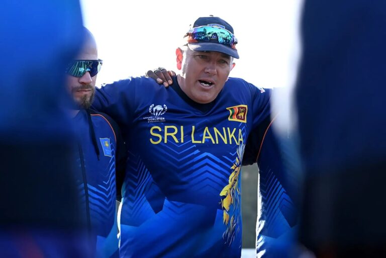 සිල්වර්වුඩ් ඉවතට – මීළඟ පුහුණුකරු කවුද ?