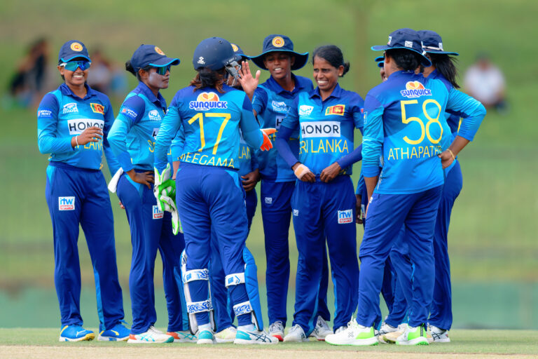 ශම්මිලාගේ පාලන සමයේදී ශ්‍රී ලංකා කාන්තා ක්‍රිකට් පිලෙන් ඉතිහාසගත පිම්මක්