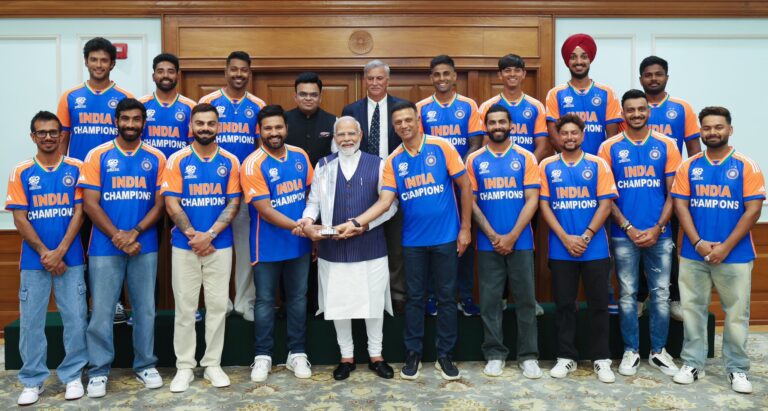 20-20 ලෝක ශූර ඉන්දියාව මවුබිමට – උණුසුම් පිළිගැනීමක්