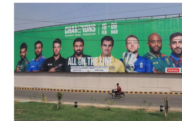 ශූරයන්ගේ කුසලාන ක්‍රිකට් තරගාවලියේ තරග සැලැස්ම ක්‍රීඩකයින්ගේ මෙන්ම ක්‍රීඩා විචාරකයන්ගේද දැඩි විවේචනයට ලක්ව තිබෙනවා.