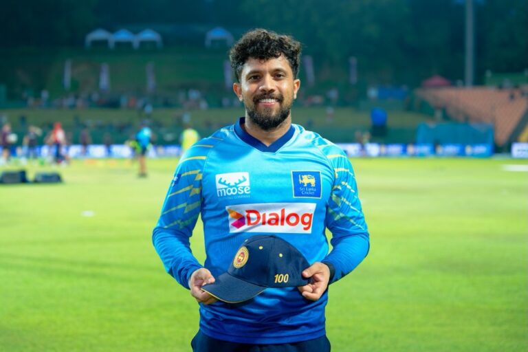 එක්දින සහ 20-20 නායකත්වය කුසල් මෙන්ඩිස්ට